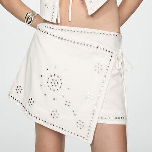 MANGO white mini skirt rhinestone and bow ties